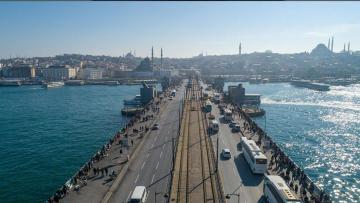 Galata Köprüsü’nde bakım çalışması başladı: Tek yönlü trafiğe kapatıldı