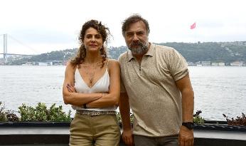 Oktay Kaynarca ve Ebru Özkan Saban, set öncesi bir araya geldiler