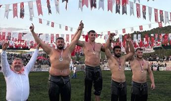 Kemer Belediye güreşçisinden çifte kürsü