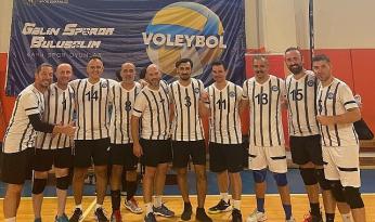 EÜ Voleybol Takımı Kamu Spor Oyunları 2024 turnuvasında yarı finale yükseldi